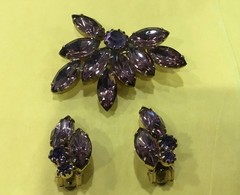 Vintage Purple Marquise and Round Rhinestone Brooch Pin and Earings Set