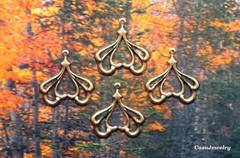 #0509 ANTIQUED GOLD VINTAGE DROP W/TOP HANG RING – 4pcs