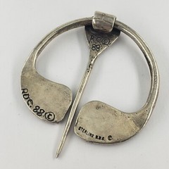RDC 88 Vintage Penannular Sterling Silver CELTIC Brooch Shawl Kilt Cloak Pin 925