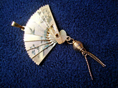 Vtg Classic Chinese Phoenix & Crane Etched Folding Fan Gold Plated Charm/Pendant