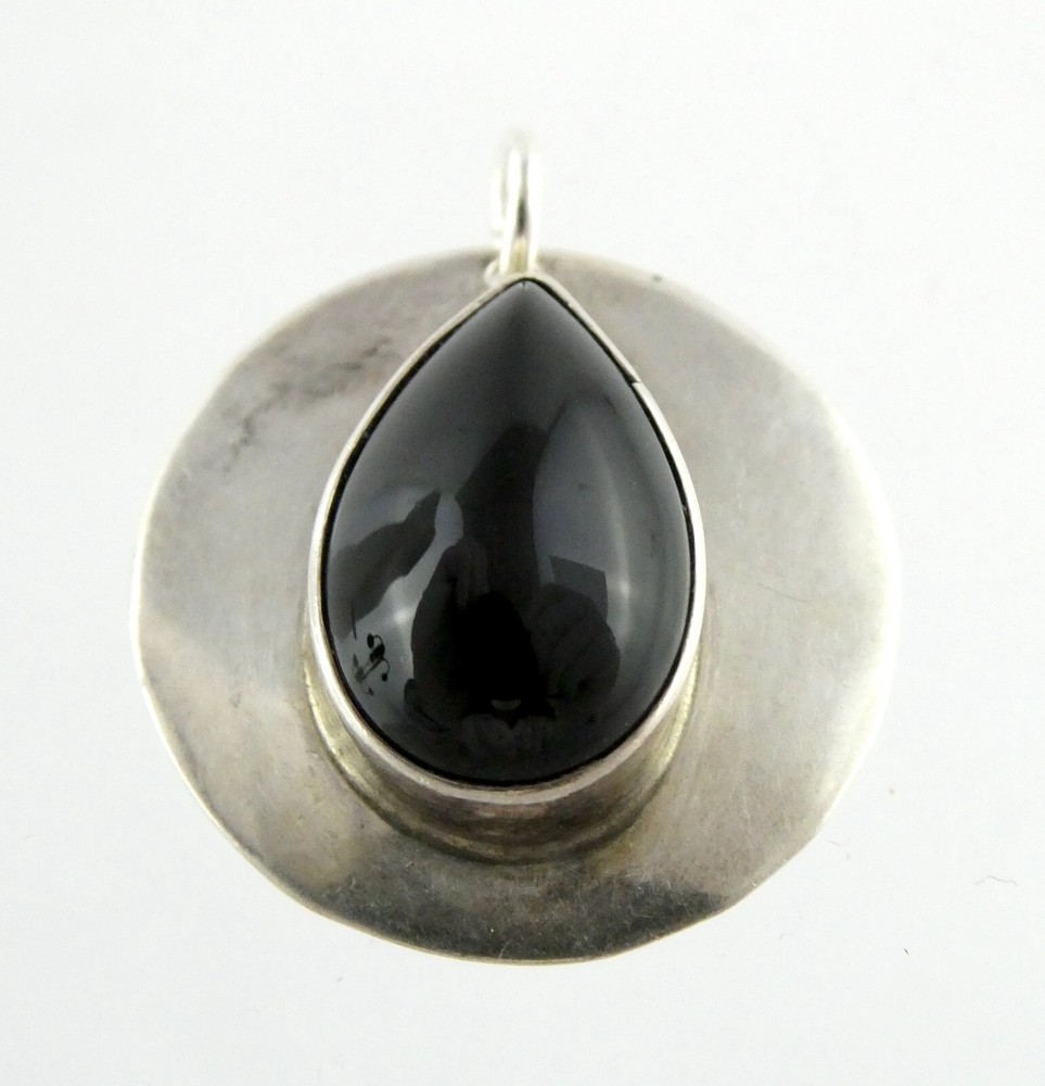 Unmarked Sterling Silver Black Onyx Teardrop Cabochon Pendant or Charm 3.1g