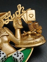 AJC vintage “LADY LUCK” gold tone 3D intricate details brooch
