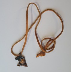 1980s Antiqued Copper Eagle Head Pendant On 25in Suede Leather Cord Vintage TC