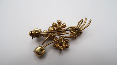 Vintage Gold Rhinestone Flower Brooch 4.5cm Missing two stones BB13