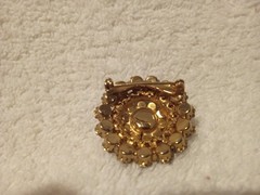 Vintage Gold Tone Blue Stone Tiered Petite Brooch 1 1/2 In Gorgeous!