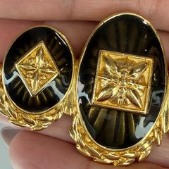 Monet Black Enamel and Gold Tone Three ovals bar Vintage Brooch Signed