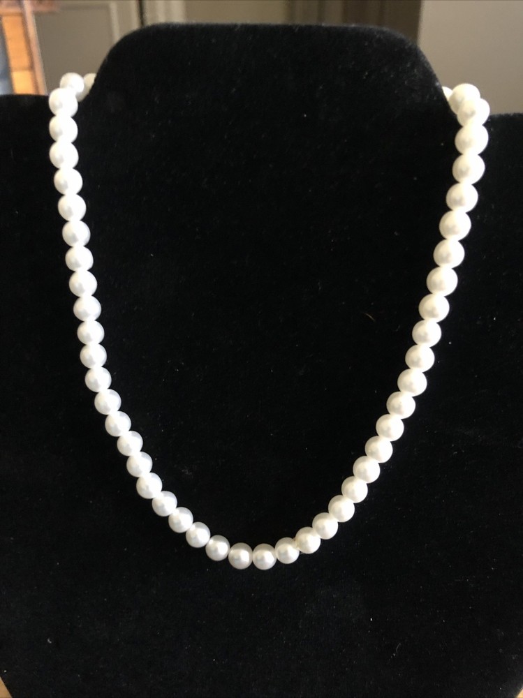 Vintage Faux Pearl Necklace 13”