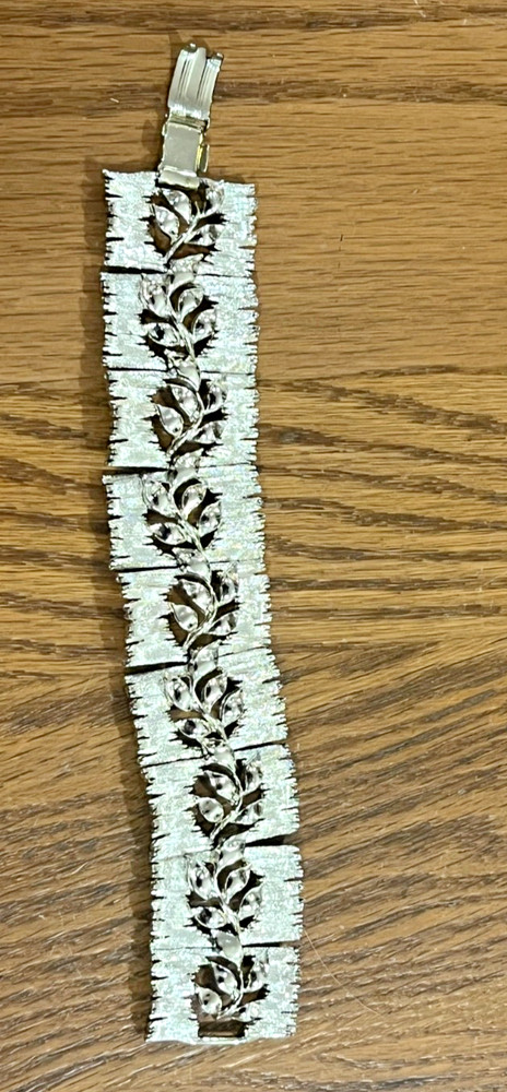 LISNER 7″ Silver Tone SEGMENTED Link BRACELET Brushed & Polished Leaf Vine BARK