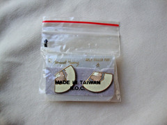 VINTAGE SAMUEL HUANG CLOISONNE RETRO ABSTRACT FAN PINK GRAY & WHITE EARRINGS