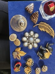 Vintage Jewelry Mixed Jewelry Lot Brooch, Earrings & Ring
