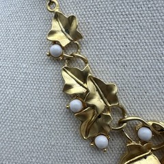 Vtg Grape Leaf Vine Necklace Brushed Matt Gold Plated Signed