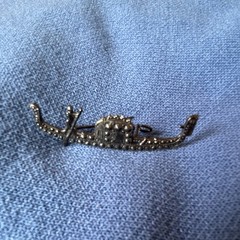 Vintage Silver Tone Pin Brooch, Hinged Clasp, Approx 2 in, 1.75 in Length