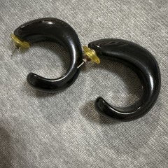 VTG Acrylic Lucite Chunky Puffy Hoop Black Earrings Modernist Sculptural