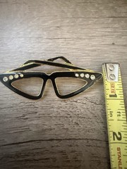 edge Vintage Trifari Black Gold Cat Eye Glasses Brooch Rhinestone Accent