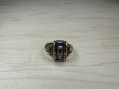 Vintage 1972 High School Class Ring SOLID 10K Gold Jostens