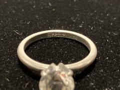UNCAS SILVER TONE 1950’s VINTAGE GLASS SOLITAIRE RING