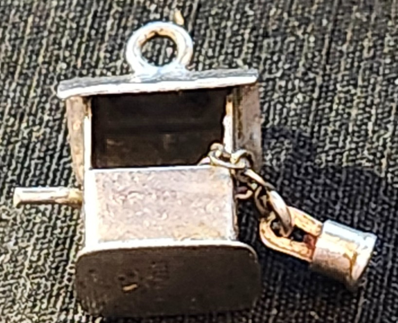 Vintage Sterling Silver KINETIC WISHING WELL #1 Bracelet Charm , 1.16g, 7/16 in