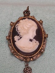 Nice Vintage Carved Cameo Locket Pendant *SEE PICS