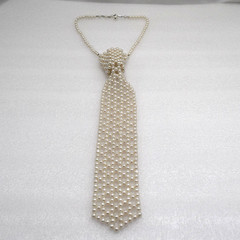 Vintage 60s Retro Chic Faux Pearl Woven Necktie Necklace – Marked Hong Kong
