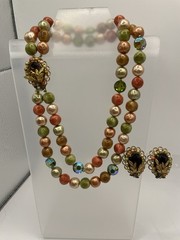 Exquisite Vintage Necklace & Earrings. Peridot, Coral, & Peach Colors W/ Gold .