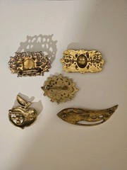 5 Brooches Vintage One Signed AAi