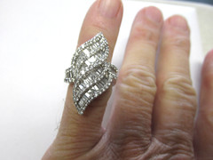 14k White Gold 2.50 ctw Baguette & Round Diamond Ring Size 5.5 MAKE OFFER