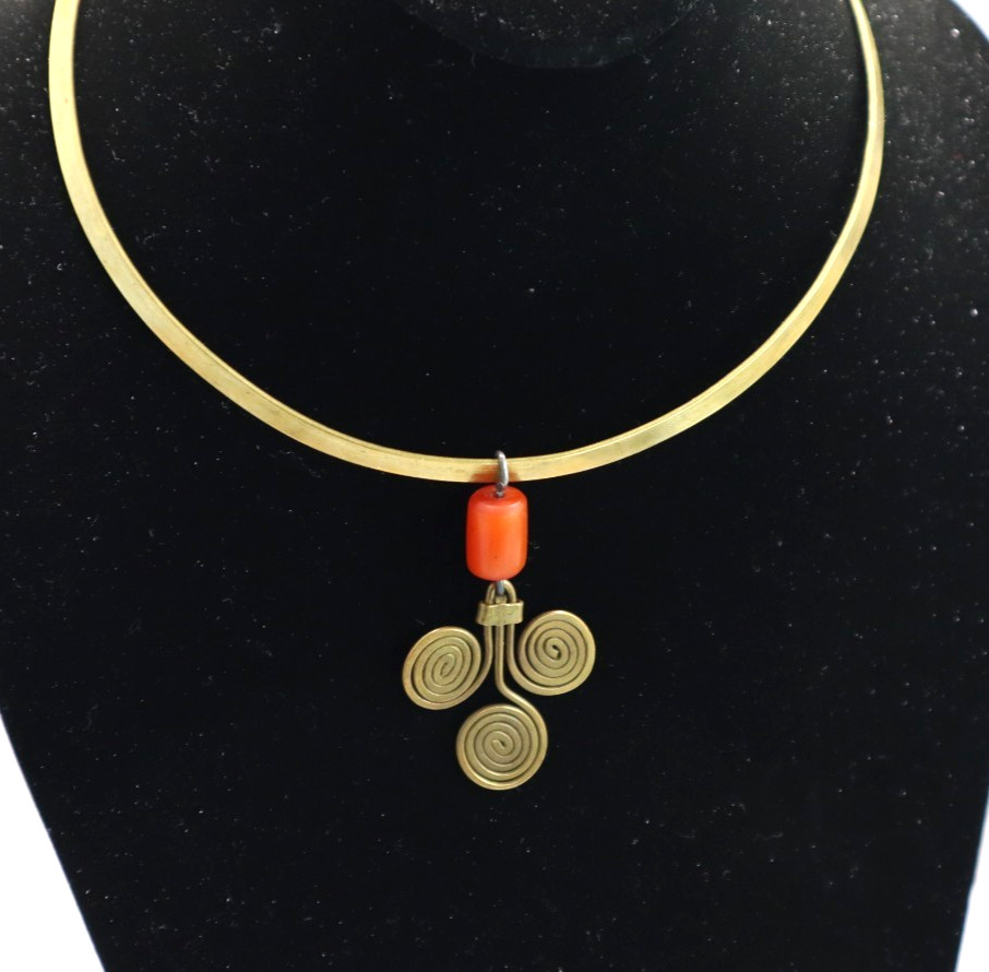 Vintage Mid-Century Modernist Brass & bead Drop Pendant Necklace choker