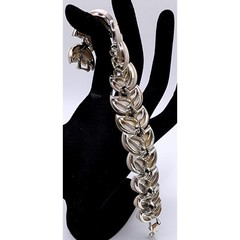 Vintage Kramer of New York White Enamel Leaf Bracelet Silver Tone Mid Century