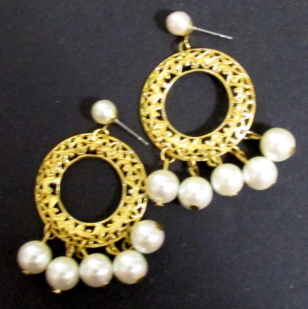 VTG RUNWAY NAPIER DANGLING FILIGREE GP 2″ HOOP FAUX PEARL EARRINGS POSTS EXC