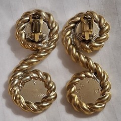 Vintage Y2k Statement Earrings Clips Faux Pearl 3-1/4″L Light Weight Resin Look!