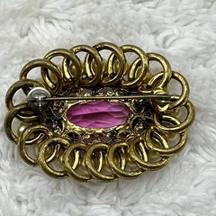 Vintage Gold Tone Brooch Pink Oval Rhinestone Faux Pearl Halo Cluster Pin 1.75″
