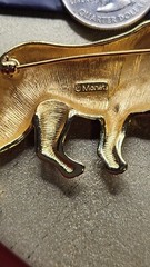 Vintage Monet Fashion Jewlery Gold tone Tiger Brooch Pin. J1