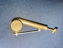 VTG Brass Atomizer Lapel Brooch Pin Liz Taylor Promo 1950’S HIDDEN COMPARTMENT👀