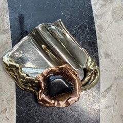 Vintage Onyx Mixed Metal Brooch Gold Silver Copper Black Onyx Gem Modernist 2”