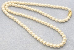 Vintage Faux Glass Pearl Necklace 18in.
