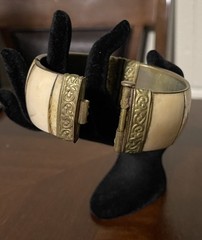 Vintage Brass & Bone Hinged Bracelet Cuff Cream Ivory Color 9.5”