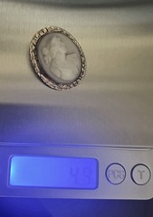 Antique 10K Yellow Gold Hand-Carved Shell Cameo Brooch Pendant