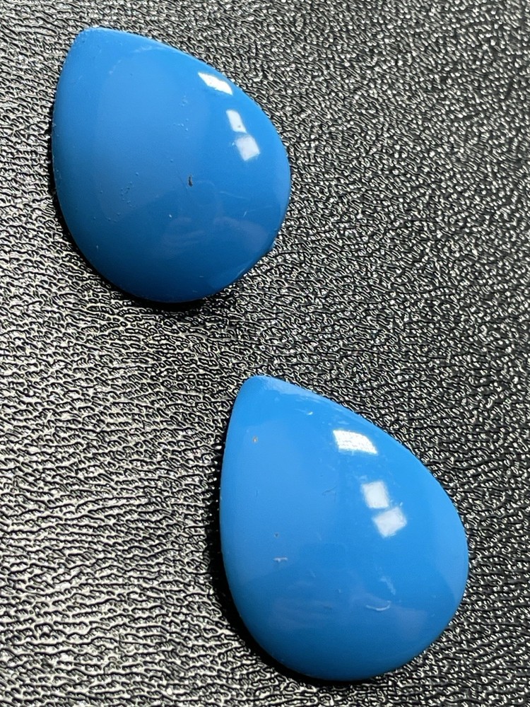 Vintage 1.1” Blue Enameled Retro Metal Clip Earrings