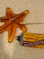 Vintage Unusual Bakelite Maple Leaf Brooch Root Beer Abstract Etched TESTED Fall