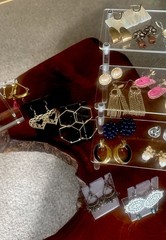 VTG Retro Boho Variety Of Earrings Lot 43 Pairs Dangle, Statement, Mixed Metals