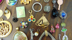 Huge Vtg lot of 141 Estate Pendants & Charms Mixed Materials And Styles