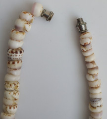 TIGER PUKA SHELL Necklace Vtg Hawaiian Barrel Clasp surfer 6-7mm, 16.75″, 30g