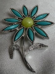 Sarah Coventry “Daisy Time” Turquoise Lime Green Flower Brooch Silver Tone MINT!