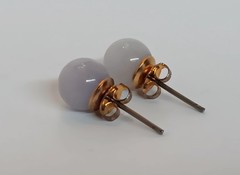 Vintage Goldtone Light Lavender Jade Stud Earrings 9 mm