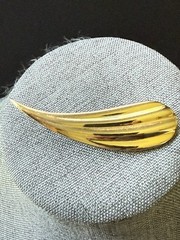 Vintage Gold Tone Modernist Abstract Brooch Pin Career Capsule Statement