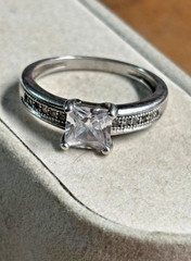 DM 925 sterling silver size 6 3/4 CZ Square stone Engagement Cocktail RING