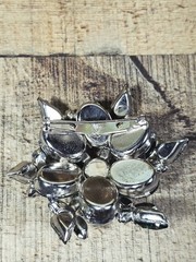 VTG Silvertone Blue & Green Split Color, Confetti Glass, Rhinestone Floral…