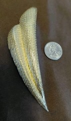 Les Bernard RARE Vintage 1970 Gold Tone Textured Runway Style Brooch Stamped VO