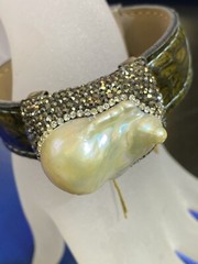 VINTAGE PEARL BLACK + WHITE STONES STERLING SILVER & GREEN LEATHER CUFF BRACELET