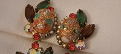 Juliana D & E Easter Egg Cabochon Rhinestone Brooch & Earrings Vintage Demi Set
